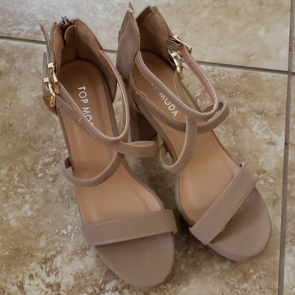 Tan pumps open toe